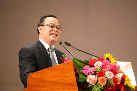 北京大学校长周其凤,秘书长杨开忠,研究生院院长,工学院院长陈十一